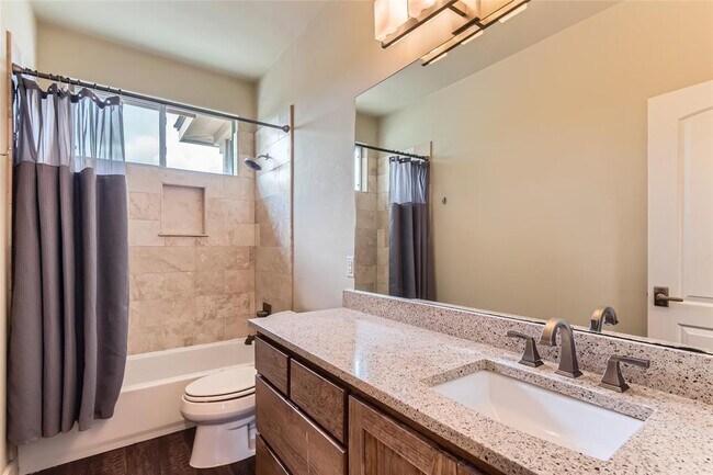 Building Photo - 462 Stagecoach Trail