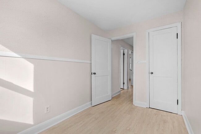 Building Photo - Charming 3-Bedroom Home with 1.5 Baths