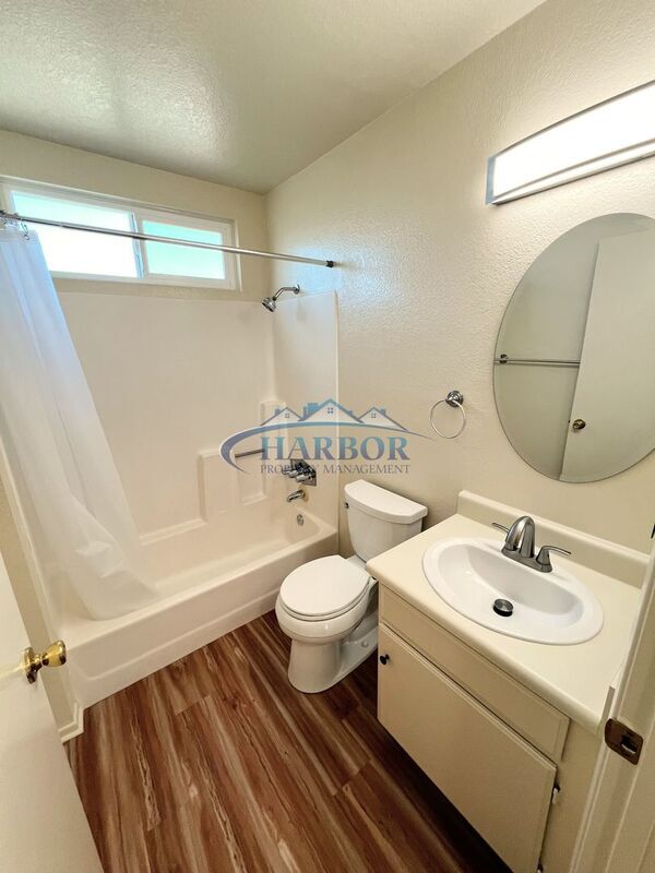 Building Photo - 4567 W 159th St