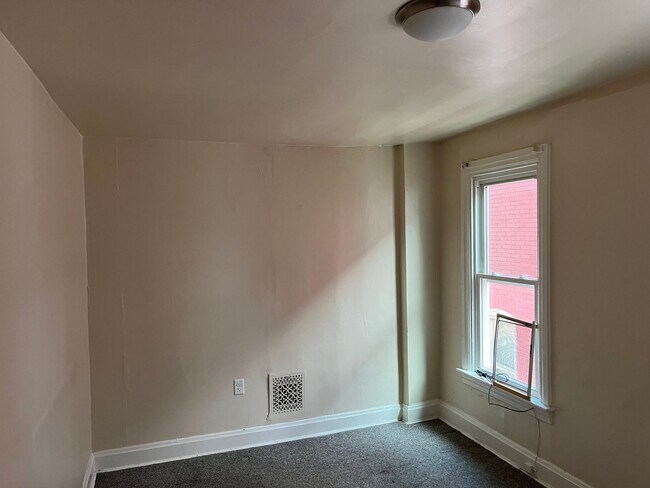 Building Photo - 228 S. Locust Street