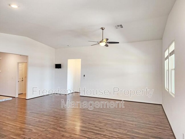 Building Photo - 3575 E Wallowa Dr