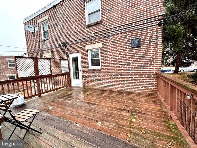 Building Photo - 546 Overlook Rd