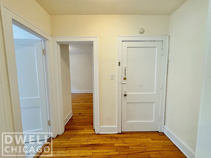 Building Photo - 2342 N Spaulding Ave