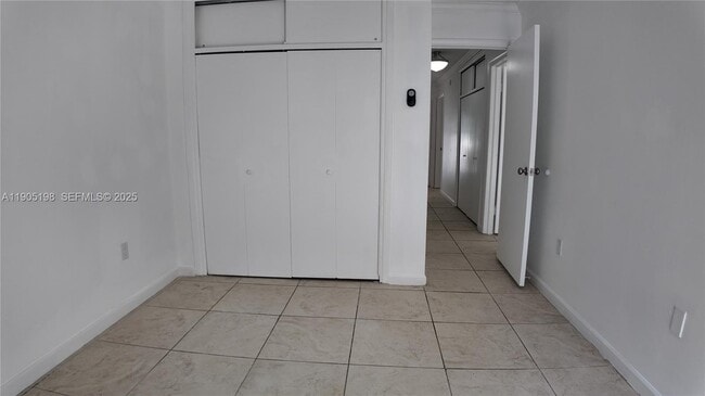 Building Photo - 3326 Farragut St