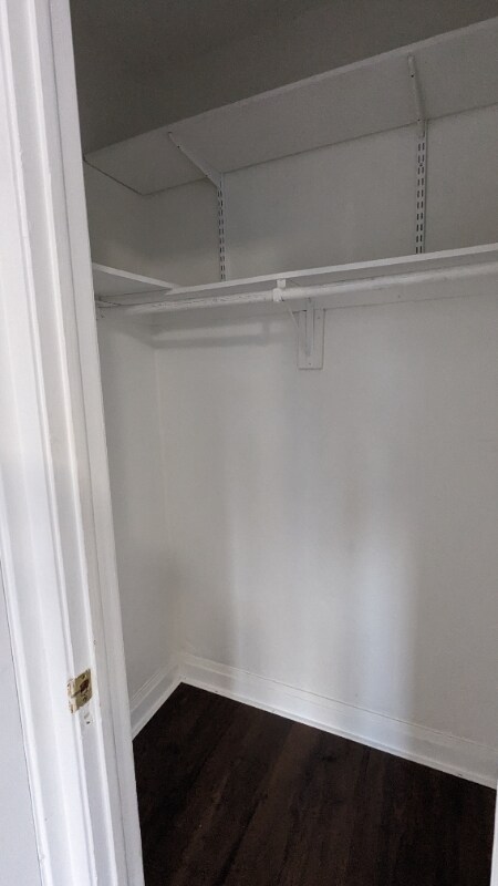 Building Photo - 1122 E Harvard St