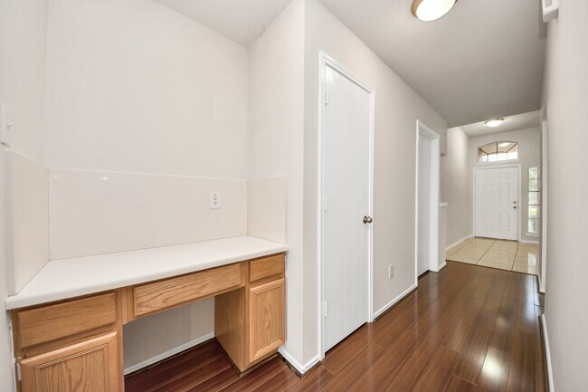 Building Photo - 12426 Magnolia Canyon
