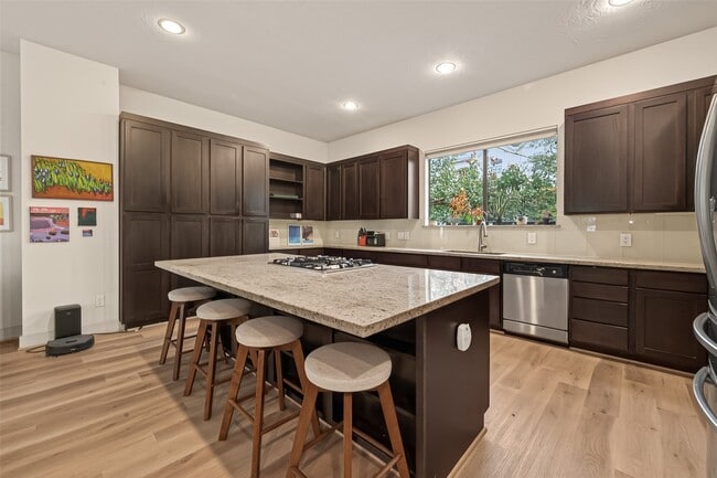 Building Photo - 1620 McDonald St