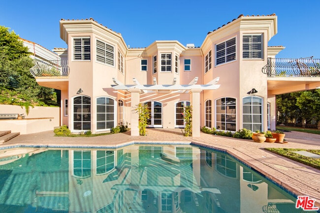 Building Photo - 1415 Cuesta Linda Dr