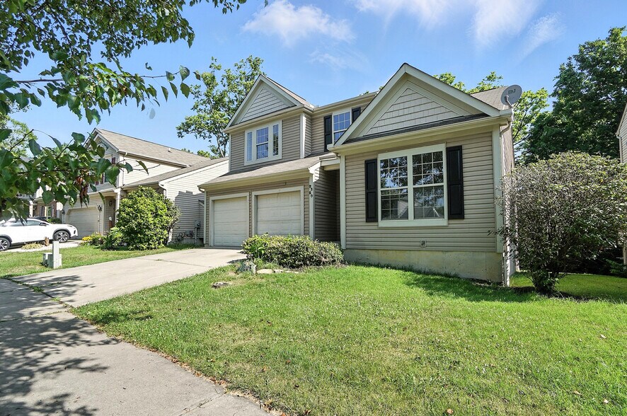 Building Photo - 2380 Oaktree Pl