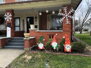 Building Photo - 803 Birchard Ave