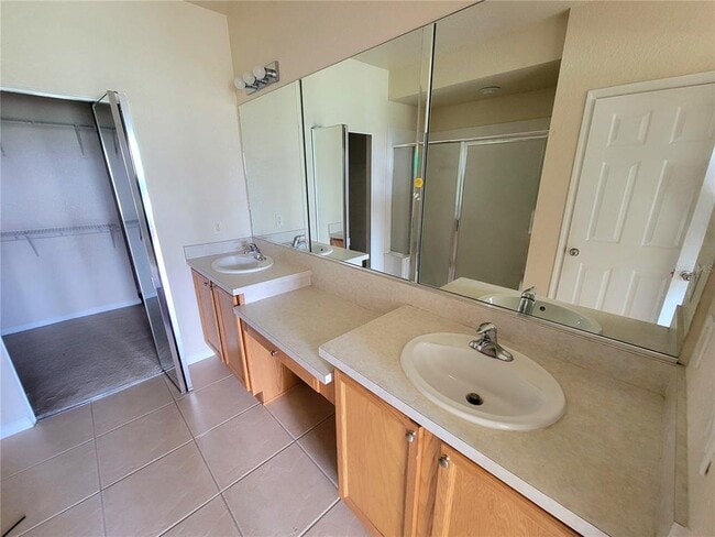 Building Photo - 4555 SW 52nd Cir
