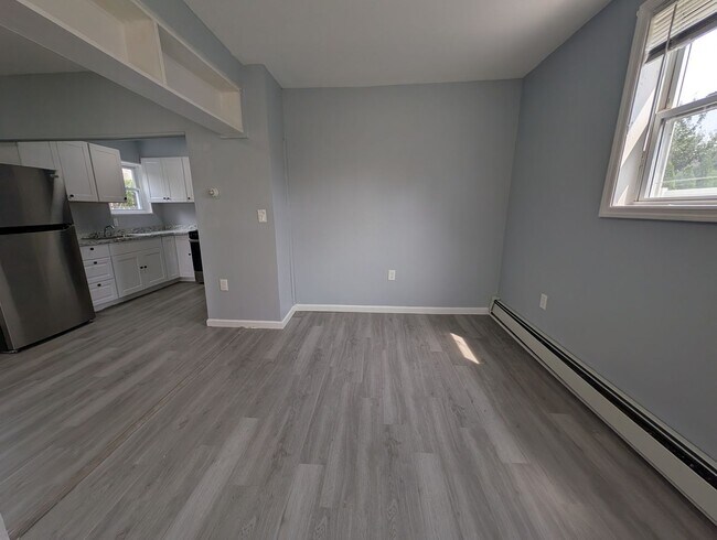Building Photo - 1307 6th Ave