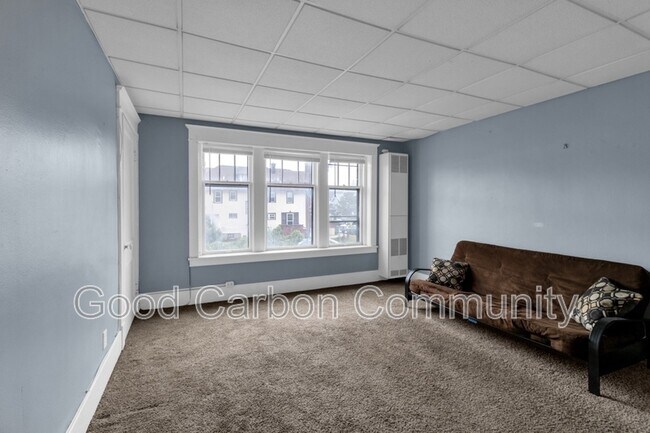 Building Photo - 1251 Hertel Ave