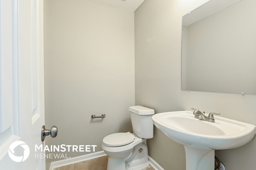 Building Photo - 412 Feldspar Way