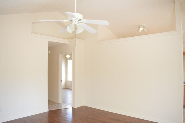 Building Photo - 6901 Southern Exposure