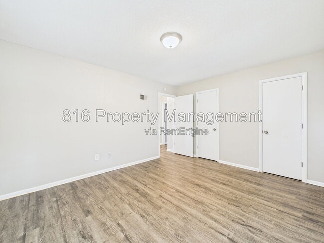 Building Photo - 8034 Campbell St