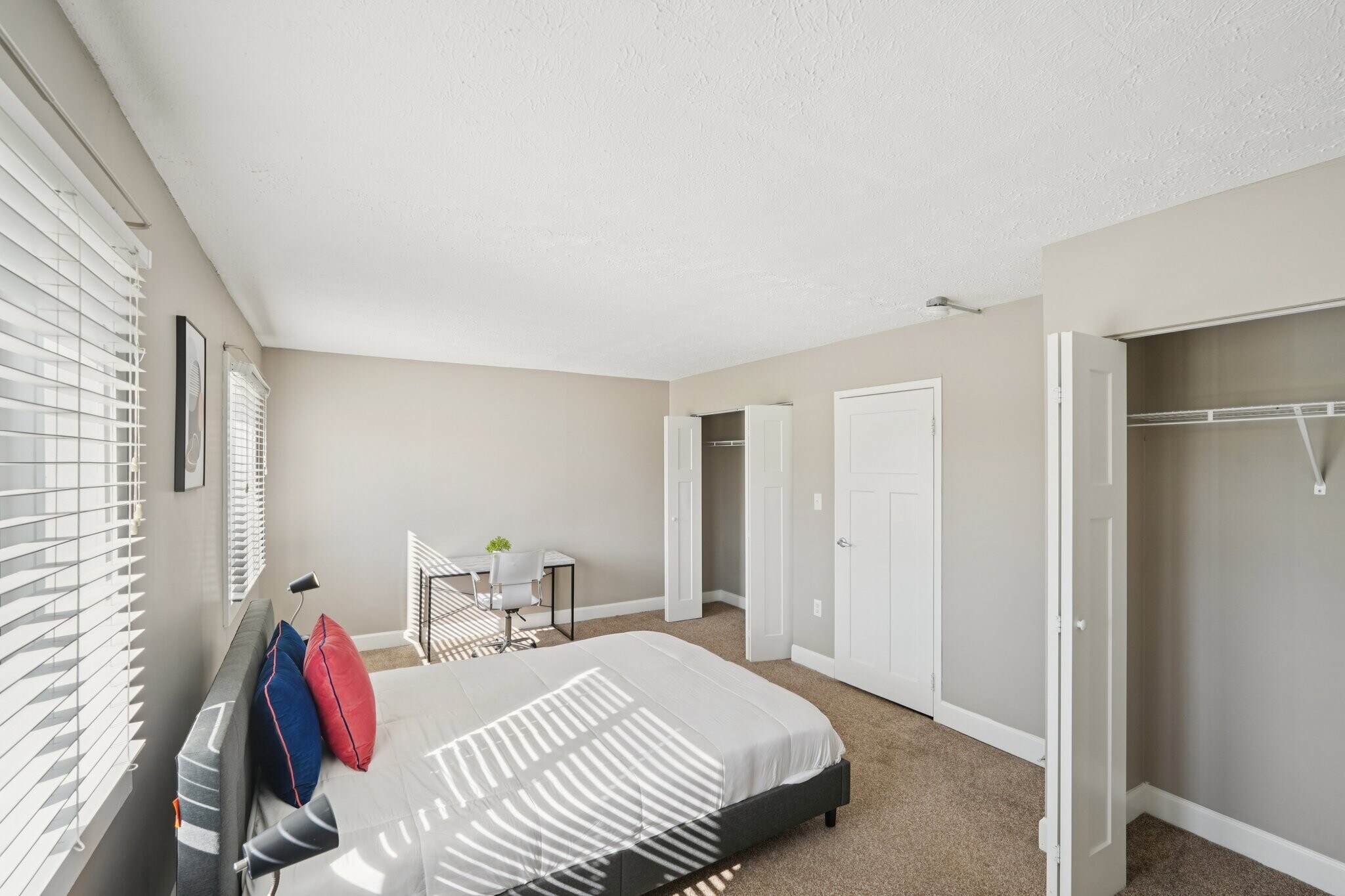 Building Photo - 1150 N White River Pkwy Dr W