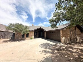 Building Photo - Fully Remodeled 3 Bedroom 2 Bathroom For Rent