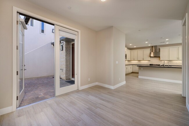 Building Photo - Exclusive Guard Gated - 55 + Community in ...