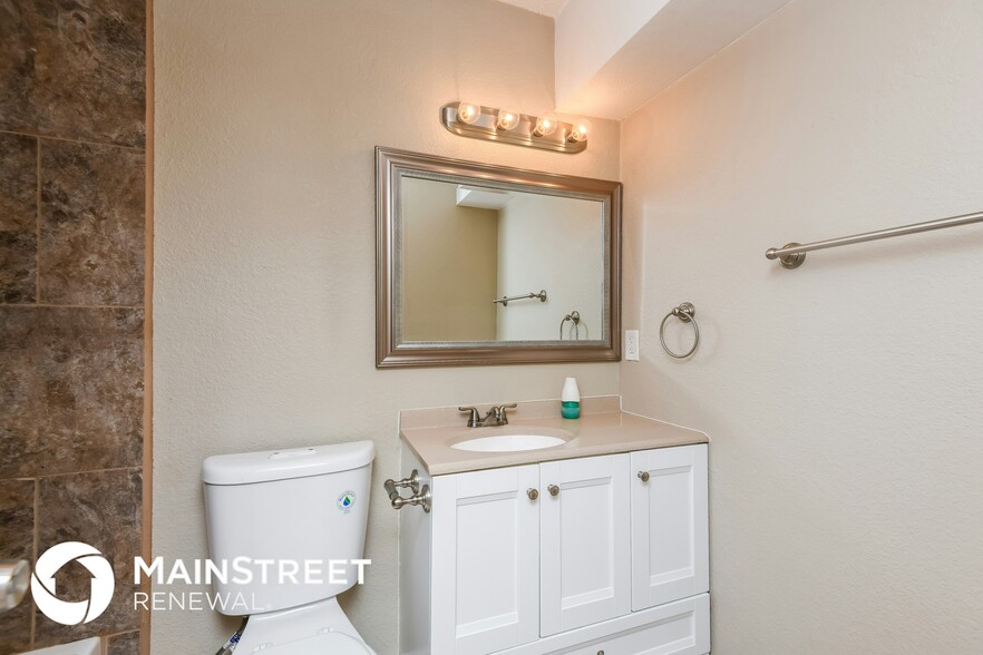 Building Photo - 6407 Woods Edge Dr