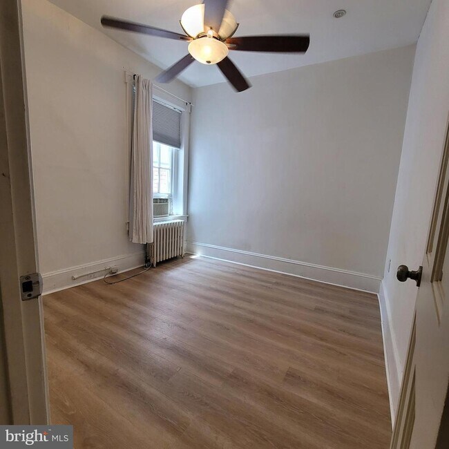 Building Photo - 3142 O St NW