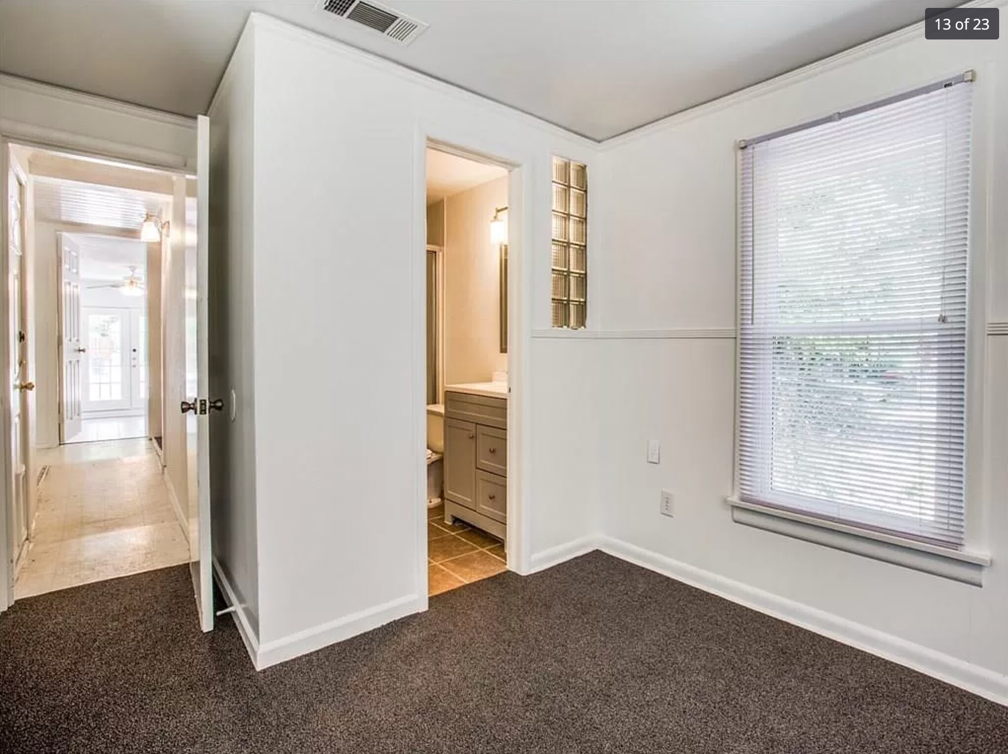 Building Photo - 4009 Acacia St