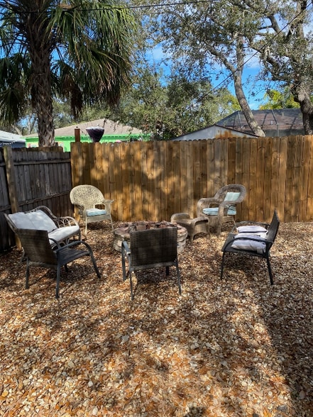 Building Photo - 3202 W Hartnett Ave