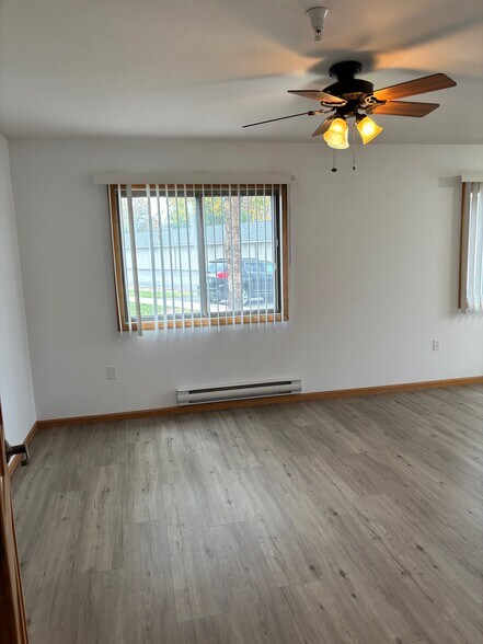 Building Photo - 3634 Calvert Rd