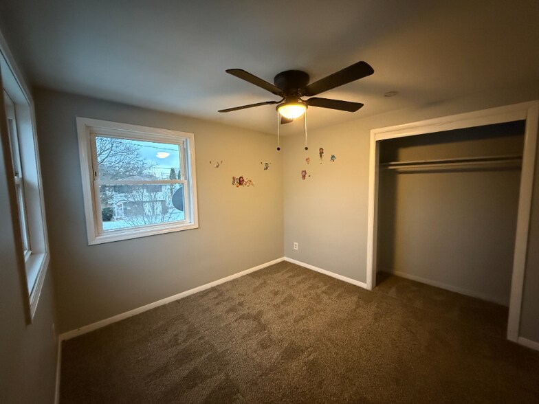 Building Photo - 6018 Devlin Ave