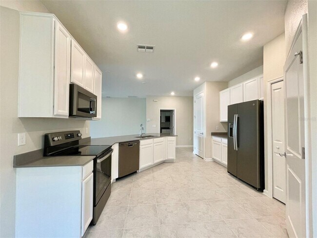Building Photo - Sawgrass Bay 4 Bedrooms 3 Bathrooms for rent