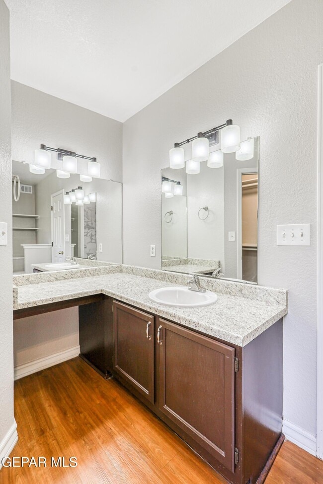 Building Photo - 5672 Costa Blanca Pl