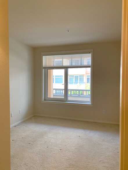 Building Photo - 108 2nd Ave S