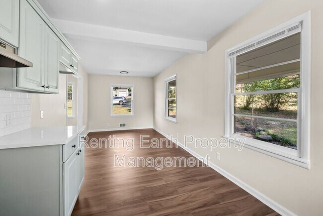 Building Photo - 2224 3rd St NW