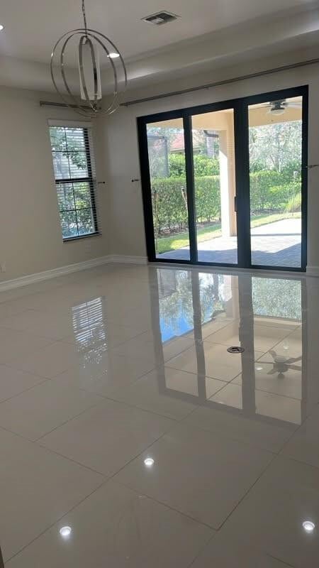 Building Photo - 8935 Watercrest Cir W