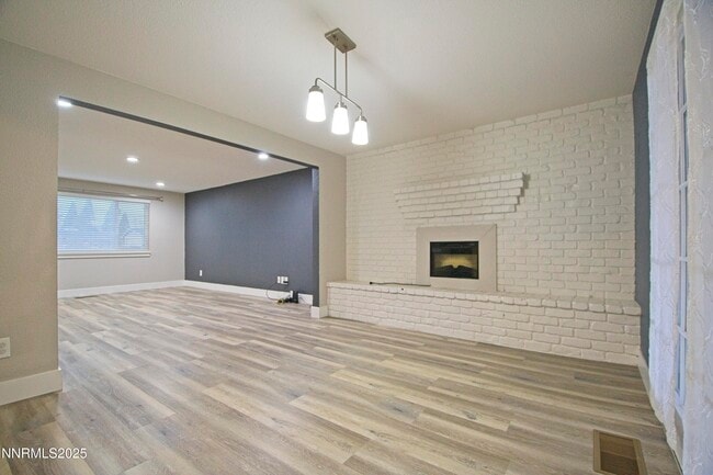 Building Photo - 489 Penny Way