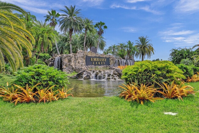 Building Photo - 3902 Trenton Ave