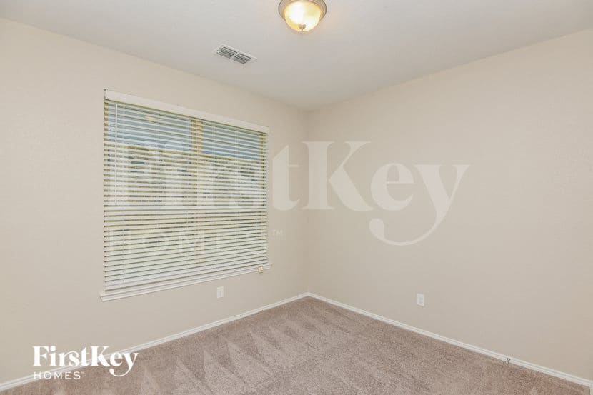 Building Photo - 6252 Outrigger Rd