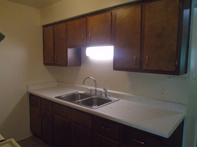 Building Photo - 2 BR Apt near Purdue University