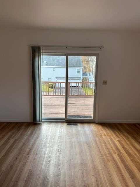 Building Photo - 347 Green Rock