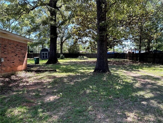 Building Photo - 5178 Fairview Highland Dr