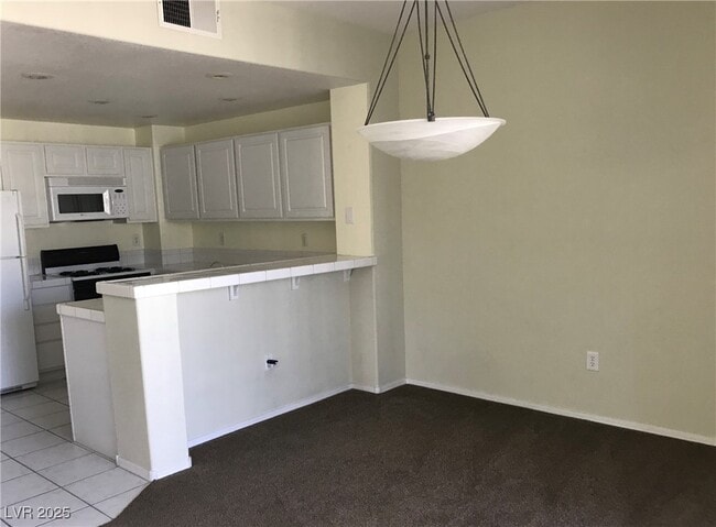 Building Photo - 10730 Amber Ridge Dr