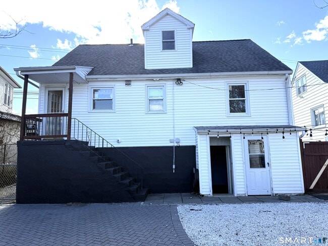 Building Photo - 1584 Madison Ave