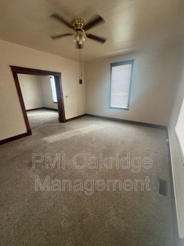 Building Photo - 172 S Hanover St