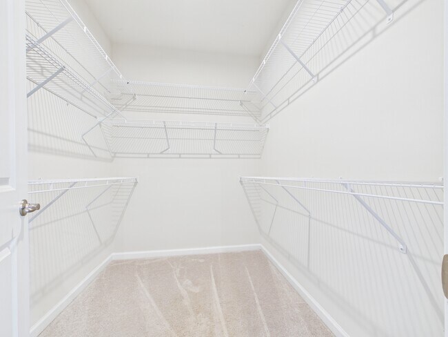 Building Photo - 2617 Grantham Place Dr