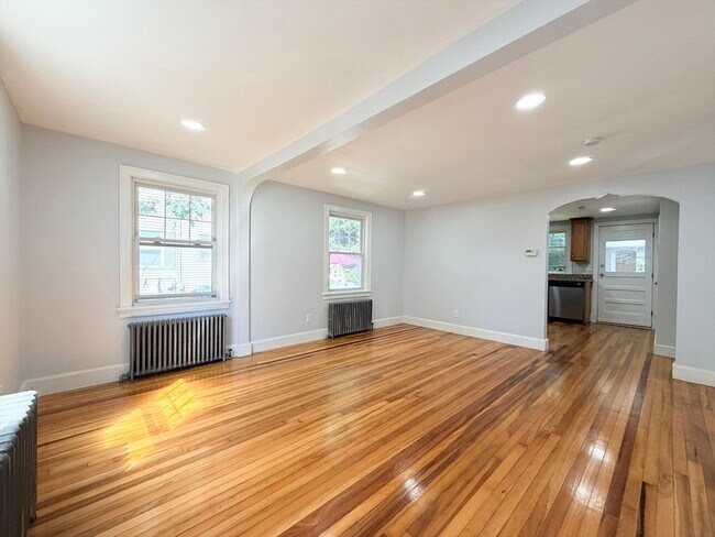 Building Photo - 25 Brookside Rd