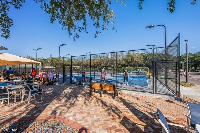 Building Photo - 2383 Ravenna Blvd