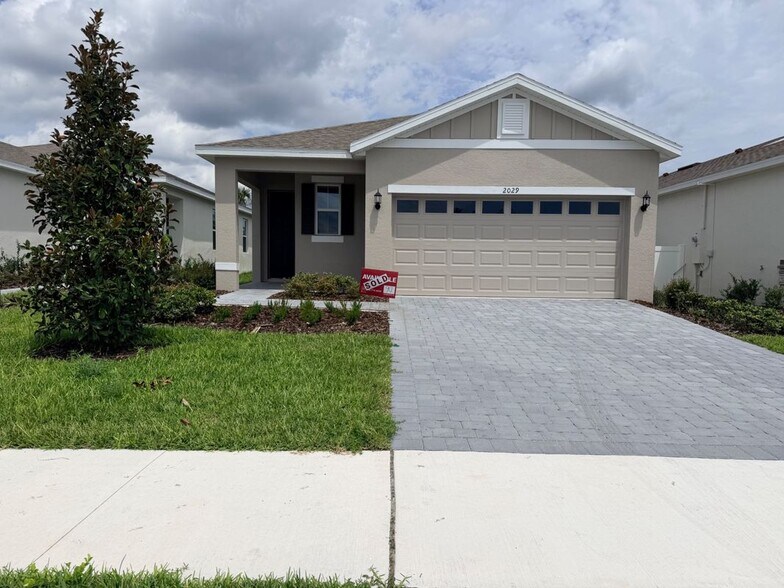 Building Photo - 2029 Anthem Dr