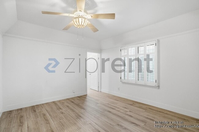 Building Photo - 1421 Stearns Dr