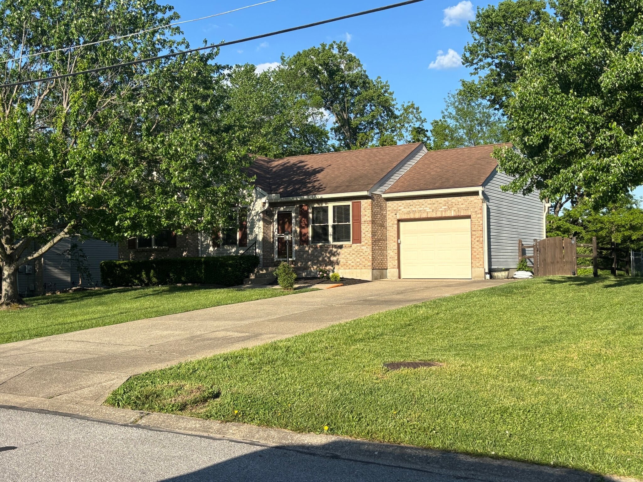 Building Photo - 1708 Deer Run Dr