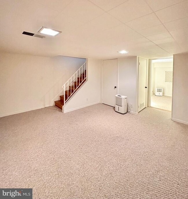 Building Photo - 3159 S Stafford St